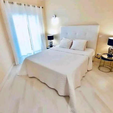 פורטימאו Beach & Sea Apt, Fast Wifi, Airco, Private Parking And Pool מראה חיצוני תמונה